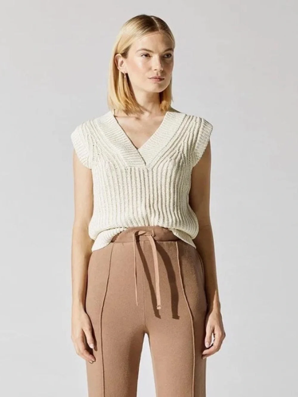 Brochu Walker Uma Sleeveless V-Neck Sweater Vest In Vanilla